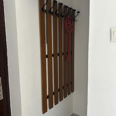 Velovan Apartment Крайова Екстериор снимка
