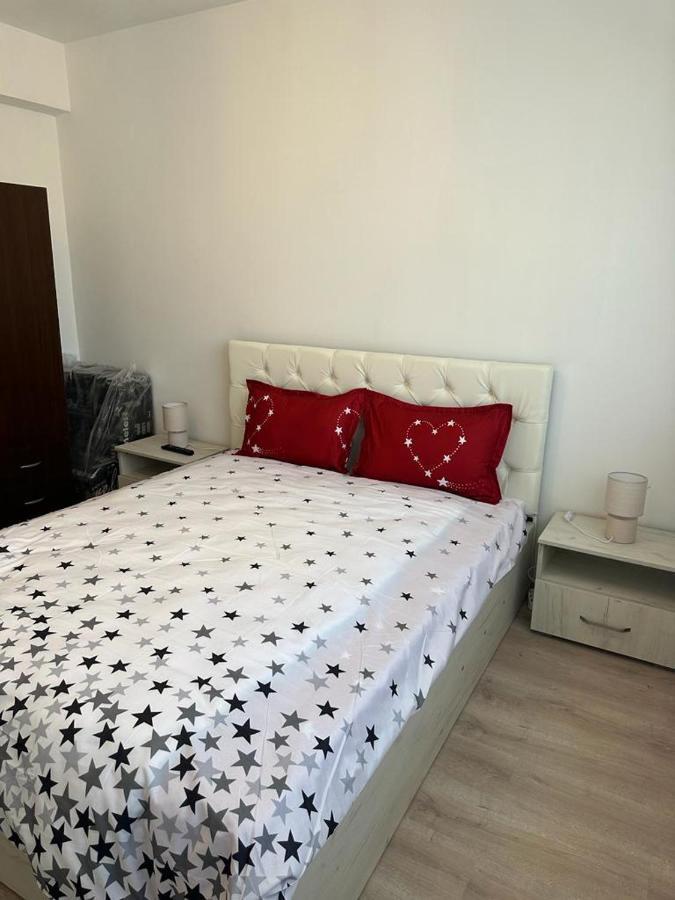Velovan Apartment Крайова Екстериор снимка
