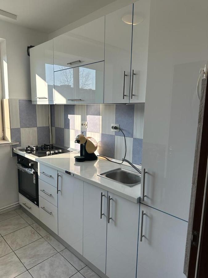 Velovan Apartment Крайова Екстериор снимка