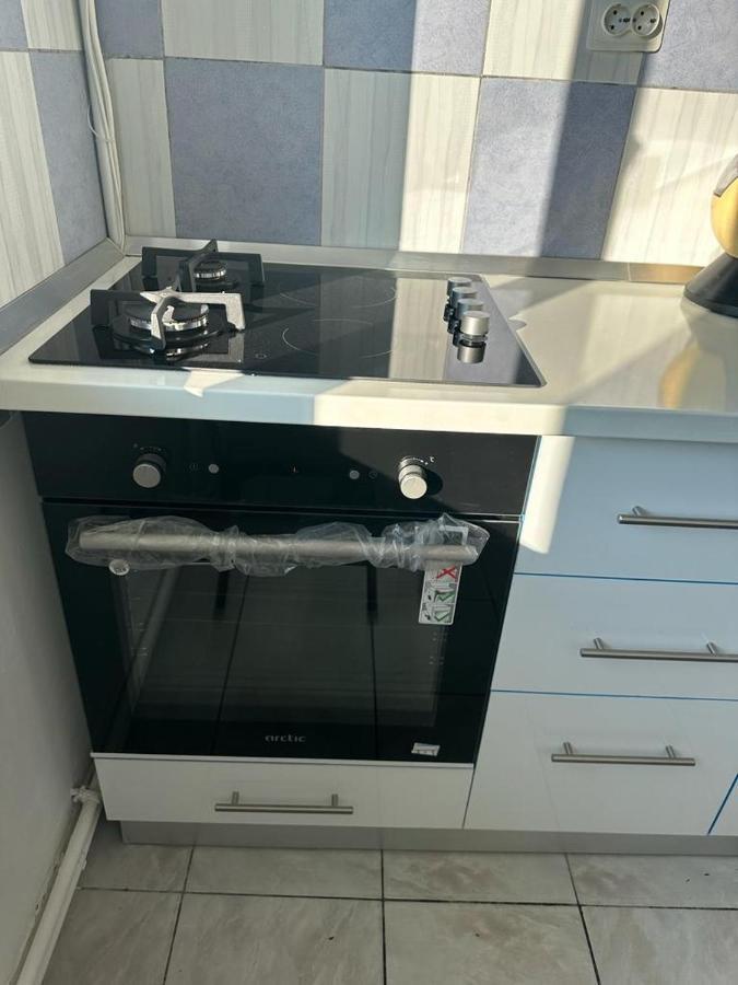 Velovan Apartment Крайова Екстериор снимка