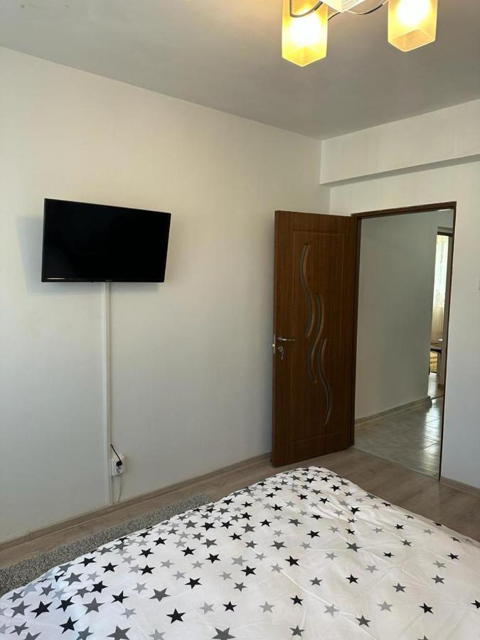Velovan Apartment Крайова Екстериор снимка